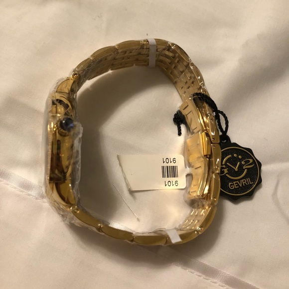 GV2 Astor Diamond Quartz Subdial- Diameter 40mm - Picture 12 of 15